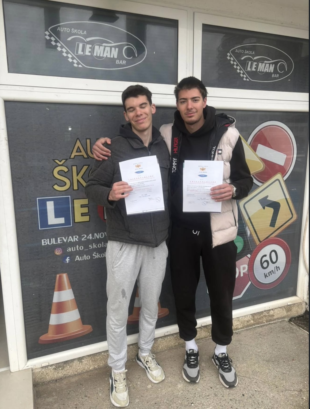 Polaznici Auto Škole LE MAN nakon položenog ispita